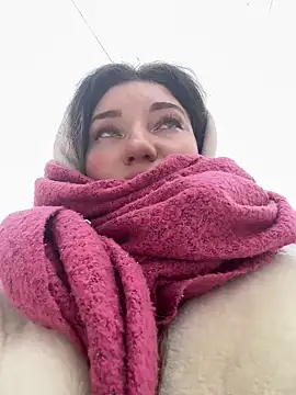 Snapshot of MooonReal chatting on February 11, 2025, 3:29 am MooonReal online show from February 11, 2025, 3:29 am