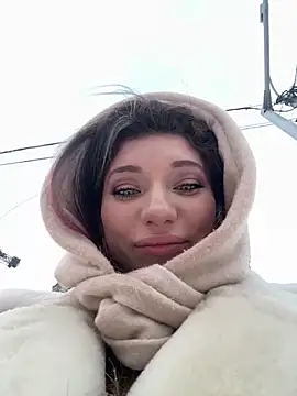 Snapshot of MooonReal chatting on January 31, 2025, 3:20 am MooonReal online show from January 31, 2025, 3:20 am