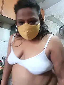 Snapshot of Love_Jenny chatting on October 31, 2025, 5:04 am Love Jenny online show from October 31, 2025, 5:04 am