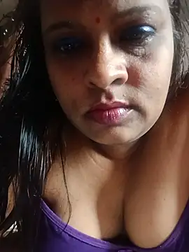 Snapshot of Love_Jenny chatting on June 11, 2026, 4:31 am Love Jenny online show from June 11, 2026, 4:31 am