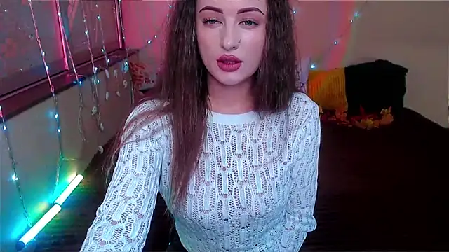 Snapshot of LizaSenri chatting on November 18, 2025, 8:17 am LizaSenri online show from November 18, 2025, 8:17 am