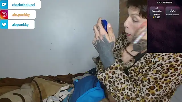 Snapshot of charlotbelucci_ chatting on December 23, 2025, 8:57 am charlotbelucci online show from December 23, 2025, 8:57 am