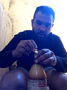 ListedLoin online show from December 18, 2025, 7:35 am