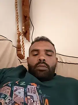 ListedLoin online show from November 16, 2025, 10:42 am