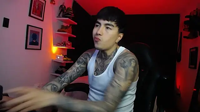 Snapshot of jung_dragon chatting on October 5, 2025, 5:20 am jung dragon online show from October 5, 2025, 5:20 am