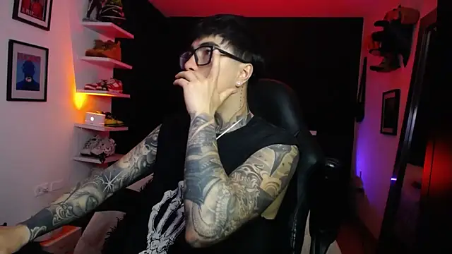 Snapshot of jung_dragon chatting on October 3, 2025, 1:53 am jung dragon online show from October 3, 2025, 1:53 am