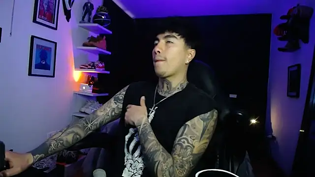 Snapshot of jung_dragon chatting on November 30, 2025, 2:51 pm jung dragon online show from November 30, 2025, 2:51 pm