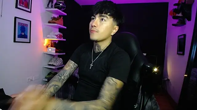 Snapshot of jung_dragon chatting on December 14, 2025, 11:43 pm jung dragon online show from December 14, 2025, 11:43 pm