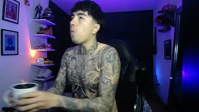 Snapshot of jung_dragon chatting on October 25, 2025, 4:44 am jung dragon online show from October 25, 2025, 4:44 am