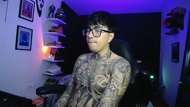 Snapshot of jung_dragon chatting on November 28, 2025, 7:52 am jung dragon online show from November 28, 2025, 7:52 am