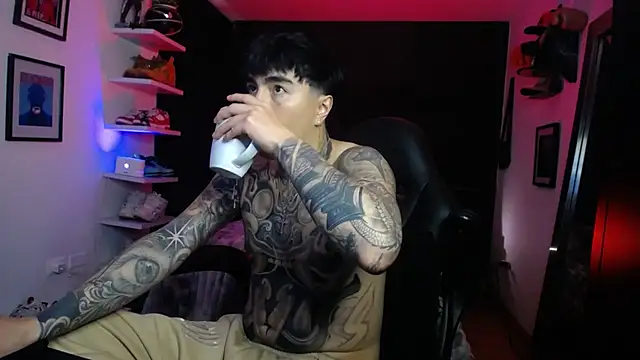 Snapshot of jung_dragon chatting on October 23, 2025, 3:27 am jung dragon online show from October 23, 2025, 3:27 am