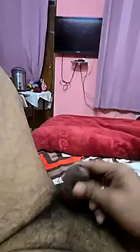 Loveboycurvy online show from December 26, 2024, 7:05 pm