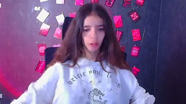 Snapshot of Aishell_ chatting on November 26, 2025, 6:02 am Aishell online show from November 26, 2025, 6:02 am