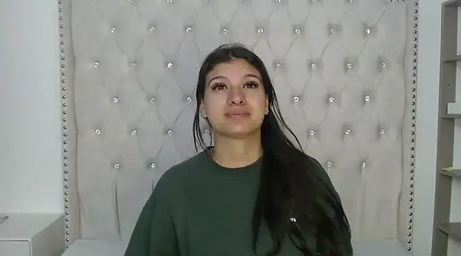 Abril Squirt online show from March 9, 2025, 2:50 am