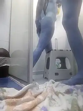 Snapshot of ToysSex_1 chatting on October 26, 2025, 5:24 pm ToysSex 1 online show from October 26, 2025, 5:24 pm