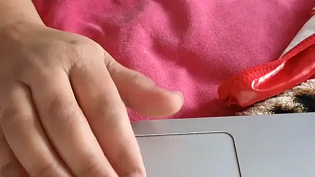 Snapshot of wandinha24 chatting on February 9, 2025, 10:42 am wandinha24 online show from February 9, 2025, 10:42 am