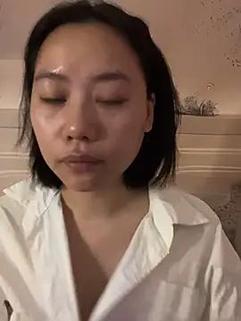 Eliza-E online show from February 1, 2026, 10:41 pm