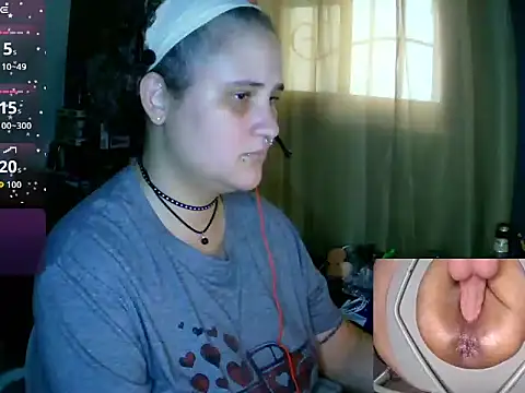 Snapshot of lolalicious_758 chatting on May 18, 2026, 9:30 pm lolalicious 758 online show from May 18, 2026, 9:30 pm