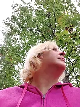 Icedcoffee2024 online show from October 7, 2025, 6:42 pm