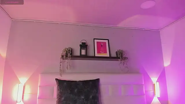 sofi bakerr online show from April 14, 2026, 11:37 am