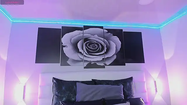 sofi bakerr online show from December 16, 2025, 11:36 am