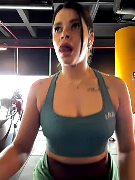 Snapshot of DaryRos chatting on September 28, 2025, 3:30 pm DaryRos online show from September 28, 2025, 3:30 pm