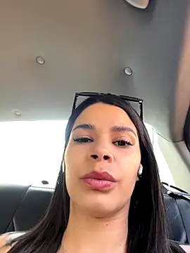 Snapshot of DaryRos chatting on October 9, 2025, 7:14 pm DaryRos online show from October 9, 2025, 7:14 pm