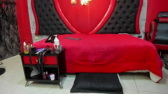 Snapshot of JAYLEN_BDSM chatting on May 7, 2026, 12:08 pm JAYLEN BDSM online show from May 7, 2026, 12:08 pm