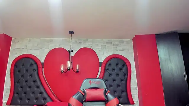 Snapshot of JAYLEN_BDSM chatting on May 21, 2026, 12:02 pm JAYLEN BDSM online show from May 21, 2026, 12:02 pm