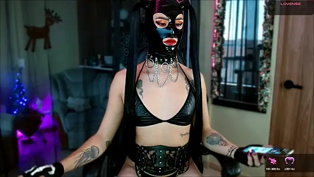 Snapshot of tevenwhiite chatting on December 17, 2025, 9:31 pm tevenwhiite online show from December 17, 2025, 9:31 pm