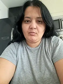 sarahhh1987 online show from March 7, 2026, 9:05 am