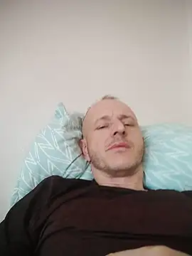 Snapshot of Singlepennis chatting on March 20, 2025, 2:42 pm Singlepennis online show from March 20, 2025, 2:42 pm