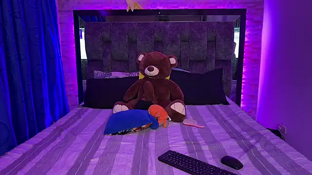 Juva    online show from September 18, 2025, 11:30 pm