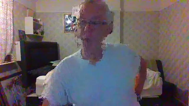 Snapshot of shaun63m chatting on November 16, 2025, 2:05 am shaun63m online show from November 16, 2025, 2:05 am