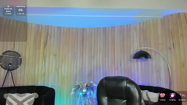 Snapshot of ViolettHansson chatting on February 26, 2026, 6:52 pm ViolettHansson online show from February 26, 2026, 6:52 pm