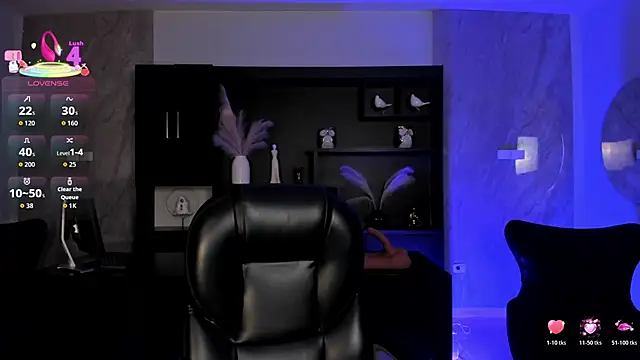 Snapshot of ViolettHansson chatting on March 24, 2026, 7:25 pm ViolettHansson online show from March 24, 2026, 7:25 pm