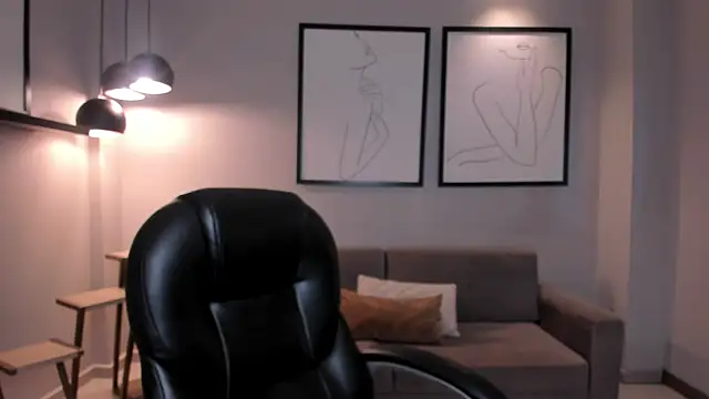 AliceHarper  online show from October 31, 2025, 7:21 pm