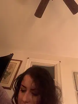 Snapshot of holyeroticss chatting on November 9, 2025, 2:59 am holyeroticss online show from November 9, 2025, 2:59 am