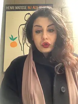 Snapshot of holyeroticss chatting on November 30, 2025, 4:19 pm holyeroticss online show from November 30, 2025, 4:19 pm