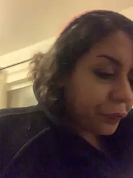 Snapshot of holyeroticss chatting on December 1, 2025, 8:59 am holyeroticss online show from December 1, 2025, 8:59 am