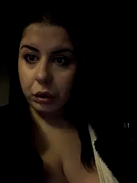 Snapshot of holyeroticss chatting on November 23, 2025, 12:42 am holyeroticss online show from November 23, 2025, 12:42 am