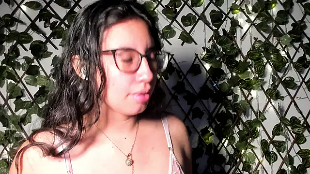 CoralineSanchez online show from November 8, 2025, 3:10 am