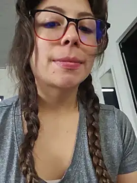 Snapshot of mmmVirginia chatting on May 29, 2026, 12:44 pm mmmVirginia online show from May 29, 2026, 12:44 pm