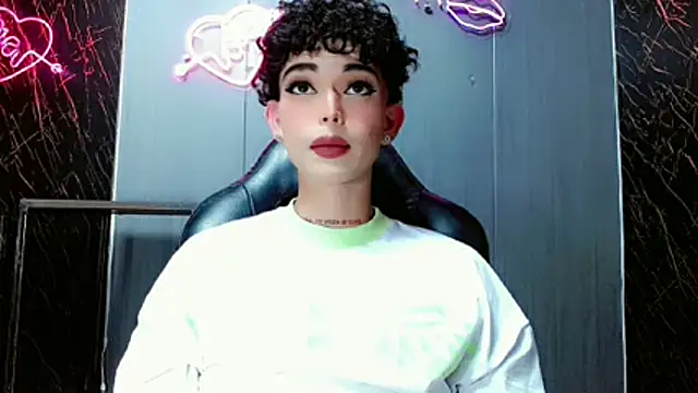 Marian LV online show from November 23, 2025, 11:26 pm