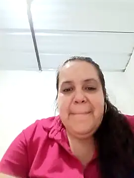 lunanataly online show from December 14, 2025, 12:06 am