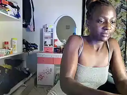 Snapshot of ebonyy_duchess chatting on October 27, 2025, 6:53 pm ebonyy duchess online show from October 27, 2025, 6:53 pm