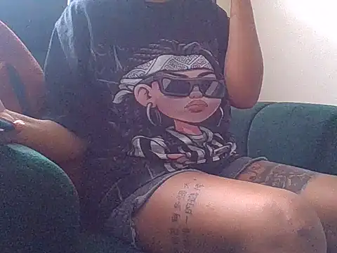 Snapshot of NATASHA_LUCKY chatting on March 31, 2026, 6:26 am NATASHA LUCKY online show from March 31, 2026, 6:26 am