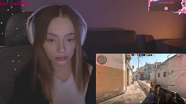  MayShy  online show from December 19, 2025, 3:25 pm