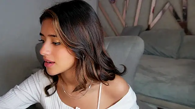 Rebecca 055 online show from December 20, 2025, 9:50 pm