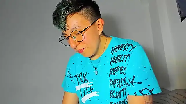 Sexyboy 666 online show from December 17, 2025, 2:05 am